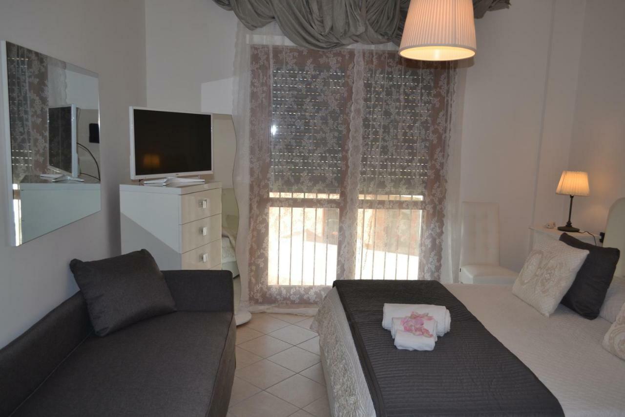 Airport & Fair Suite Apartments Fiumicino Exteriér fotografie